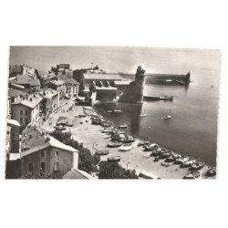 COLLIOURE: le port et l'église vue aérienne 10X15 - très bon état