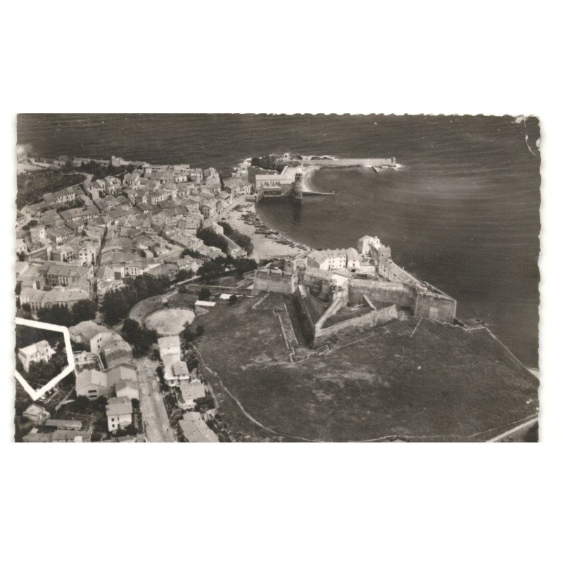 COLLIOURE: villa "casa païral" vue aérienne 10X15 - très bon état