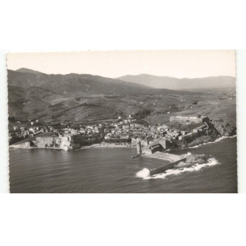 COLLIOURE: vue générale de collioure vue aérienne 10X15 - très bon état