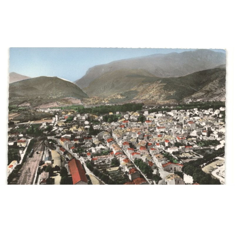 PRADES: vue panoramique, la gare et la vallée du tet vue aérienne 10X15 - très bon état