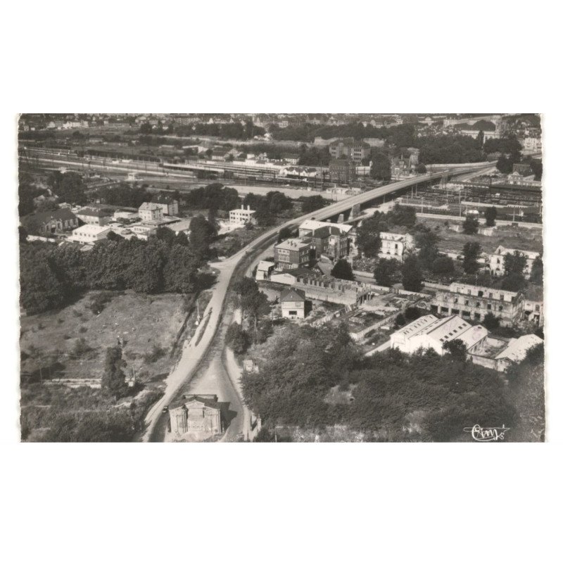 THIONVILLE: la porte de sarrelouis vue aérienne 10X15 - très bon état