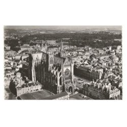 METZ: la cathédrale vue aérienne 10x15 - très bon état