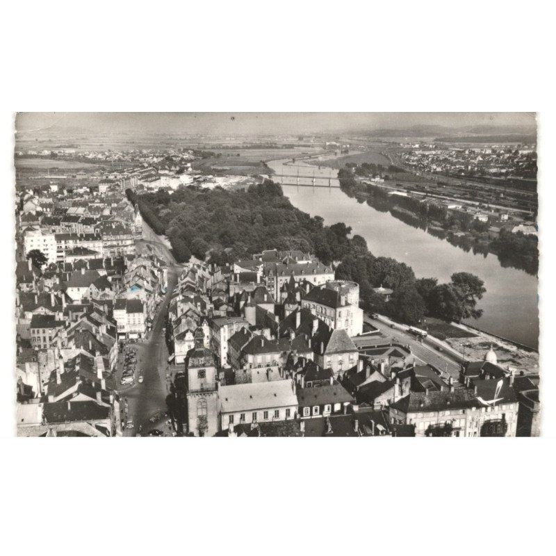 THIONVILLE: rue de luxembourg beffroi et tour aux puces vue aérienne 10X15 - très bon état