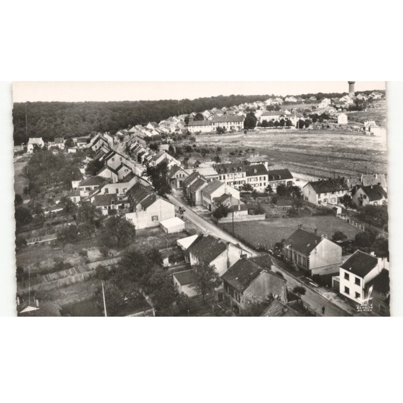 PETITE ROSSELLE: la rue principale vue aérienne 10X15 - très bon état