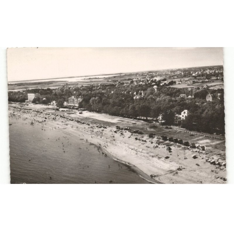 CARNAC-PLAGE: plage centrale, les hôtels vue aérienne 10X15 - très bon état