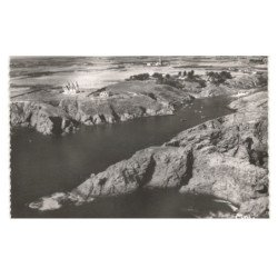 BELLE-ILE-en-MER: le port et la plage vue aérienne 10X15 - très bon état
