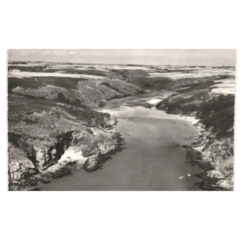BELLE-ILE-en-MER: BANGOR: plage et port kérel vue aérienne 10X15 - très bon état