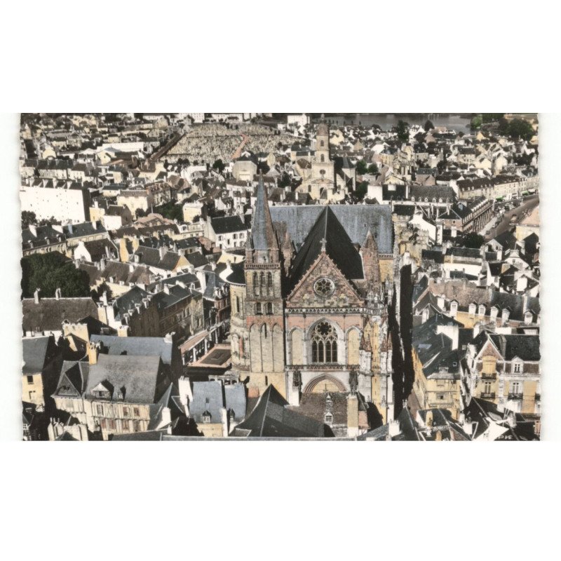 VANNES: la cathédrale saint-pierre vue aérienne 10X15 - très bon état