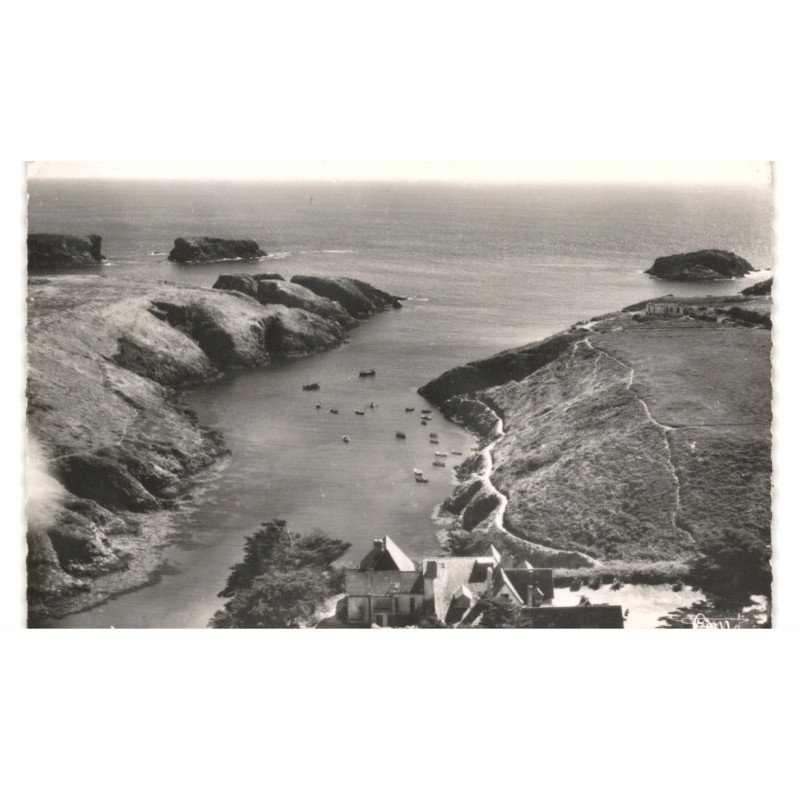 BELLE-ILE-en-MER: GOULPHAR: le port vue aérienne 10X15 - très bon état