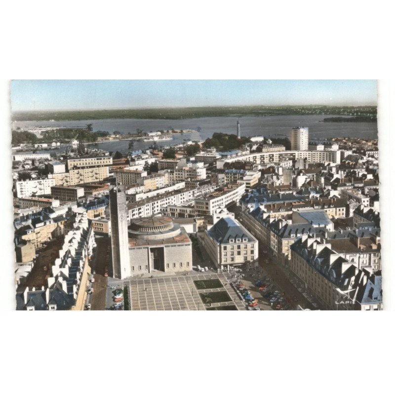 LORIENT: place alsace lorraine l'église notre-dame des victoires vue sur la rade vue aérienne 10x15 - très bon état