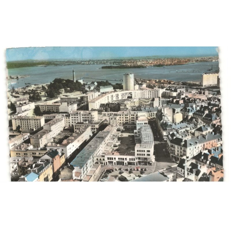 LORIENT: la banane et le 14 &étages panorama sur la rade vue aérienne 10x15 - très bon état