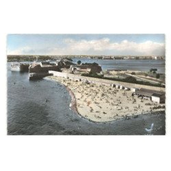PORT-LOUIS: plage entre les remparts du 16e siècle la citadelle et vue panoramique vue aérienne 10X15 - très bon état