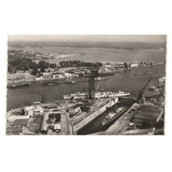 LORIENT: le port vue aérienne 10x15 - très bon état