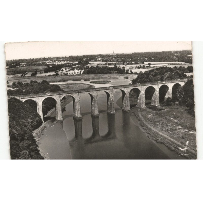 AURAY: le viaduc vue aérienne 10x15 - état