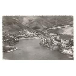 CERBERE: côte vermeille vue gébnérale la ville et la gare frontière vue aérienne 10X15 - très bon état