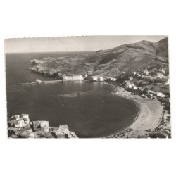 BANYULS: la plage, la baie et le laboratoire arago vue aérienne 10X15 - très bon état