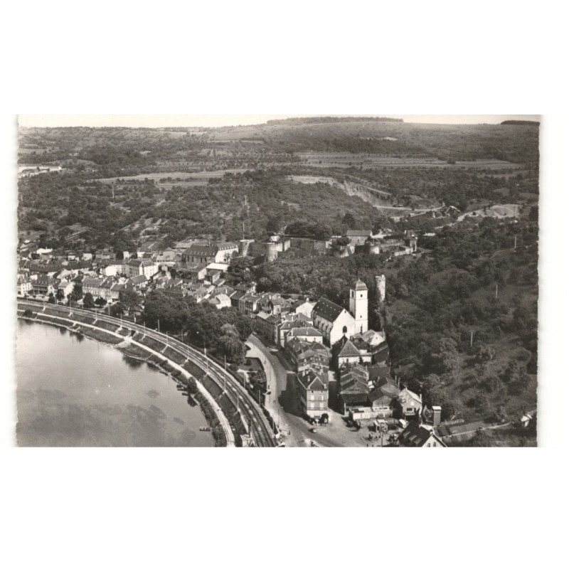 SIERCK-les-BAINS: vue générale, le château fort de la moselle vue aérienne 10X15 - très bon état