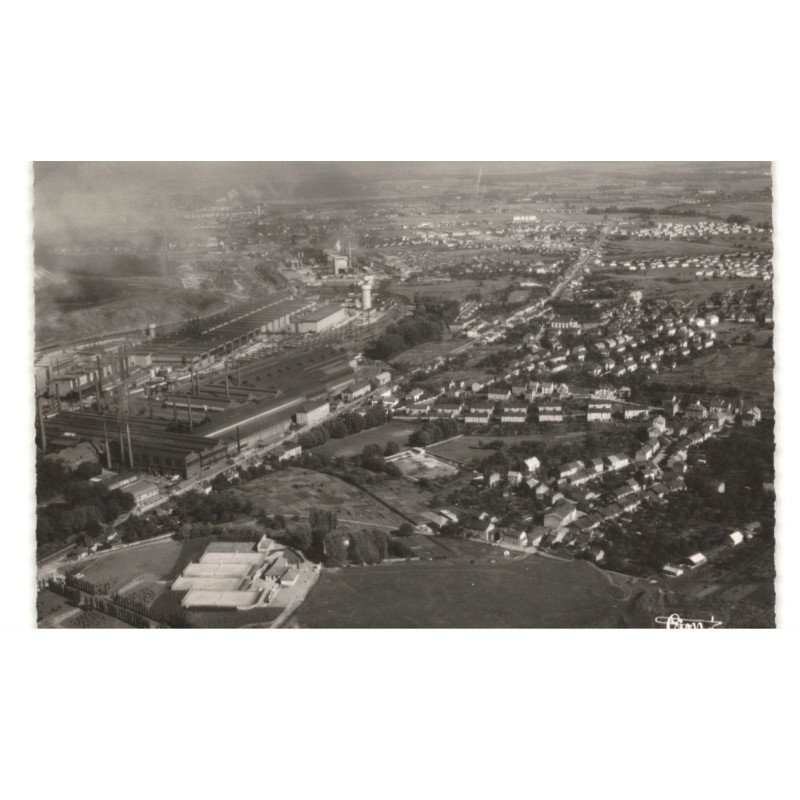 SEREMANGE-ERZANGE: vue générale, usines SOLLAC vue aérienne 10X15 - très bon état