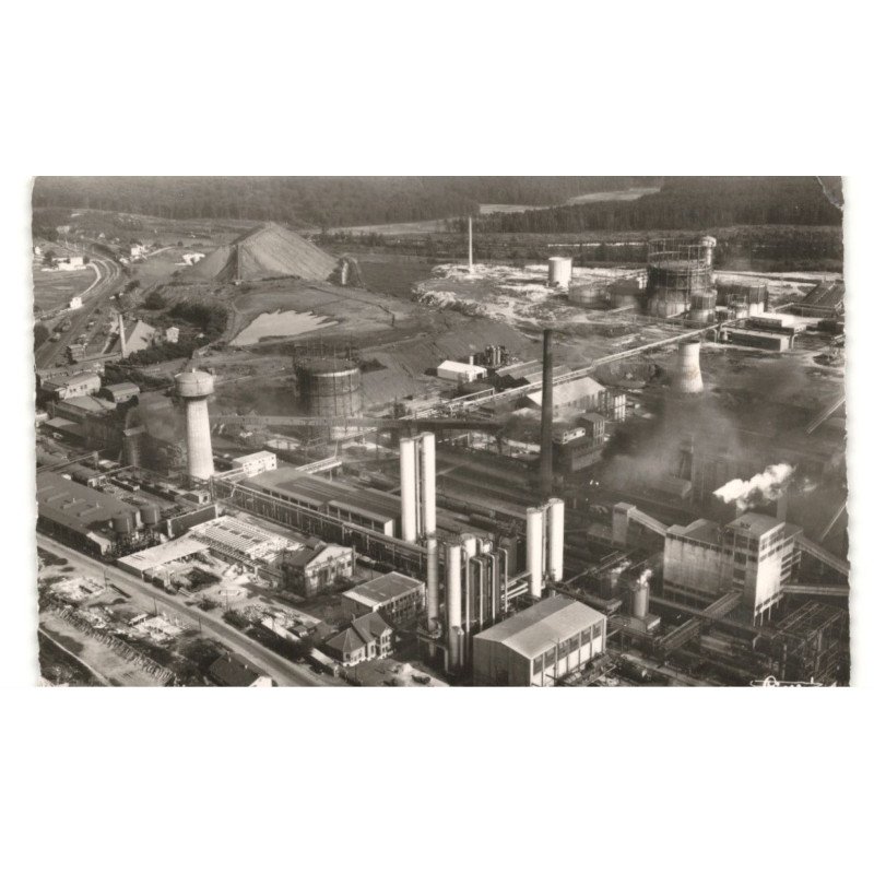 L'HOPITAL - CARLING: l'usine à benzol vue aérienne 10x15 - très bon état