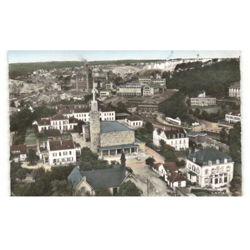 PETITE-ROSSELLE: quartier de l'église vue aérienne 10X15 - très bon état