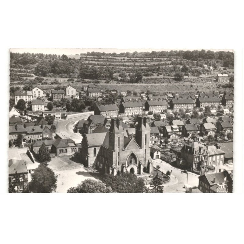 AUDUN-le-TICHE: l'église saint-françois  vue aérienne 10X15 - très bon état