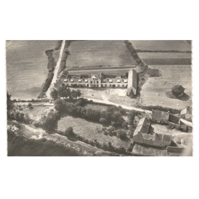 SUSCINIO: la maison familiale de suscinio vue aérienne 10X15 - très bon état
