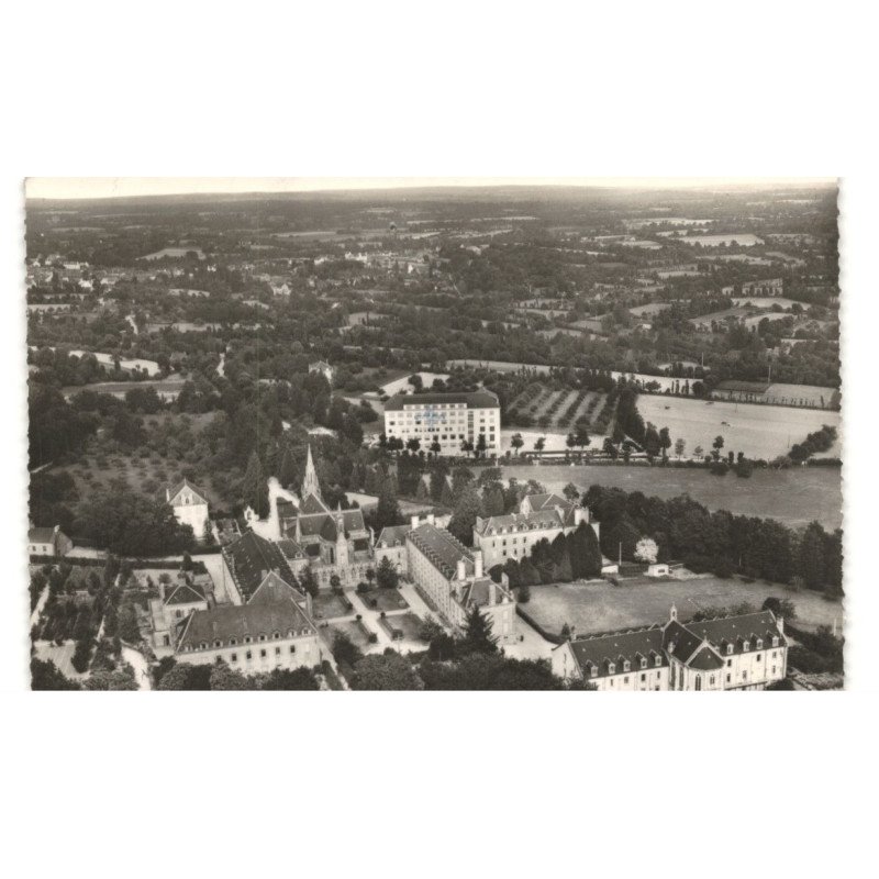 SAINT-JOSEPH-de-KERMARIA: maison mère des filles de jésus et le juvenat vue aérienne 10X15 - très bon état