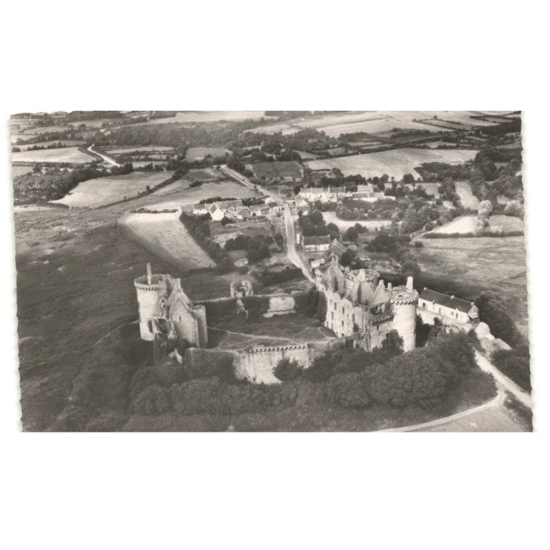 SUSCINIO: le château XIIIe siècle commencé en 1218 par pierre de dreux vue aérienne 10X15 - très bon état
