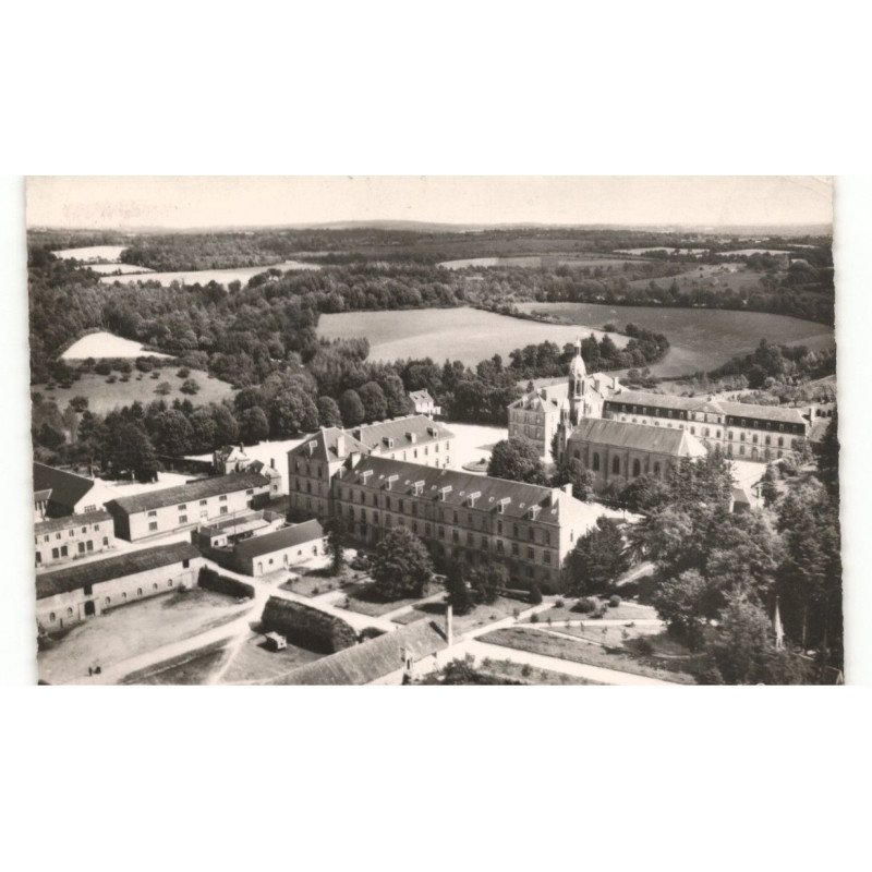 PRIZIAC: orphelinat saint-michel vue aérienne 10X15 - très bon état