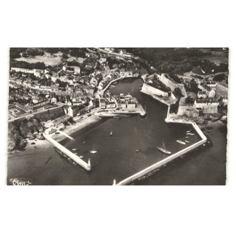 LE PALAIS-BELLE-ILE: la citadelle et son avant-port vue aérienne 10X15 - très bon état