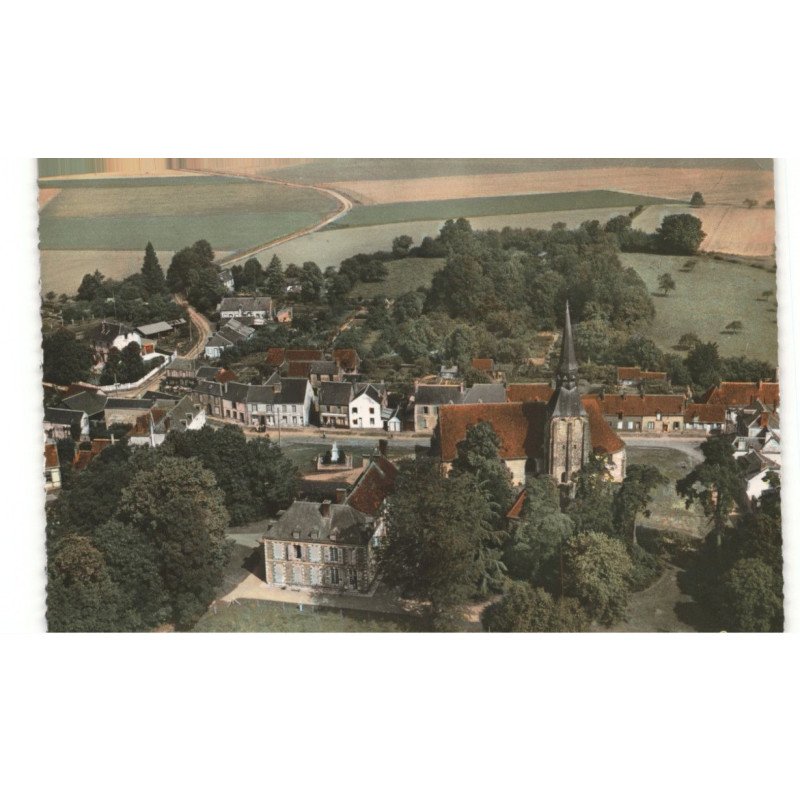 UNVERRE: l'église le château et le centre vue aérienne 10x15 - très bon état