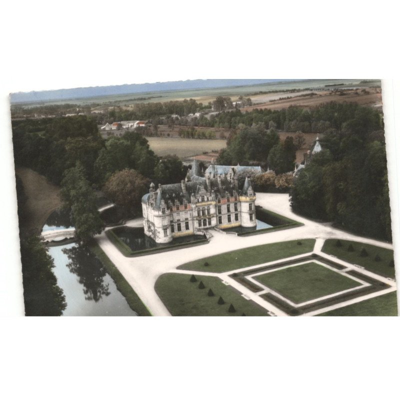 SAINT-SYMPHORIEN: château d'esclimont vue aérienne 10x15 - très bon état