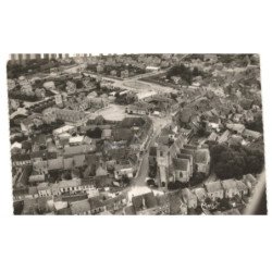BROU: l'église et la place de l'hôtel-de-ville vue aérienne 10x15 - très bon état