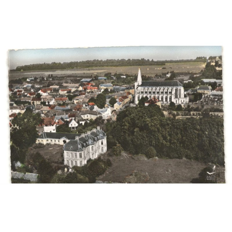 LONG: l'église et le château vue aérienne 10x15 - très bon etat