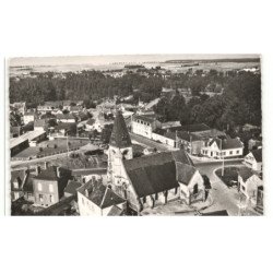 HANGEST-sur-SOMME: quartier de l'église vue aérienne 10x15 - très bon etat