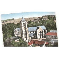 DOMART-en-PONTHIEU: l'église vue aérienne 10x15 - très bon etat