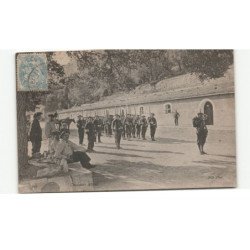 MILITAIRE CHASSEURS ALPINS: - très bon état