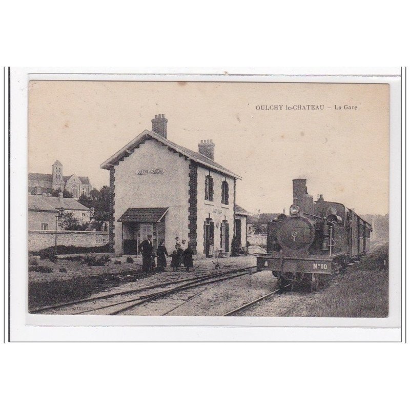 OULCY-le-CHATEAU : la gare - tres bon etat