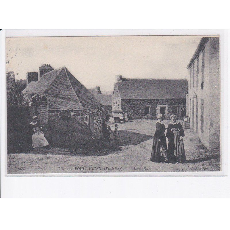 POULLAOUEN: une rue - très bon état
