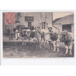LA BILLAUDE: attelage de boeuf pour le trasport des sapins, A. Monnier café restaurant - état