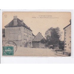 CROCQ: mairie et place du champ de foire vue aérienne 10x15 - état