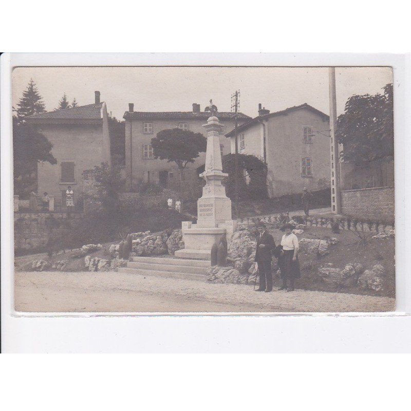 CHARBONNIERES-les-BAINS: monument aux morts - très bon état
