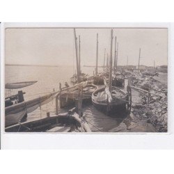 VALRAS: petit port, bateau - très bon état