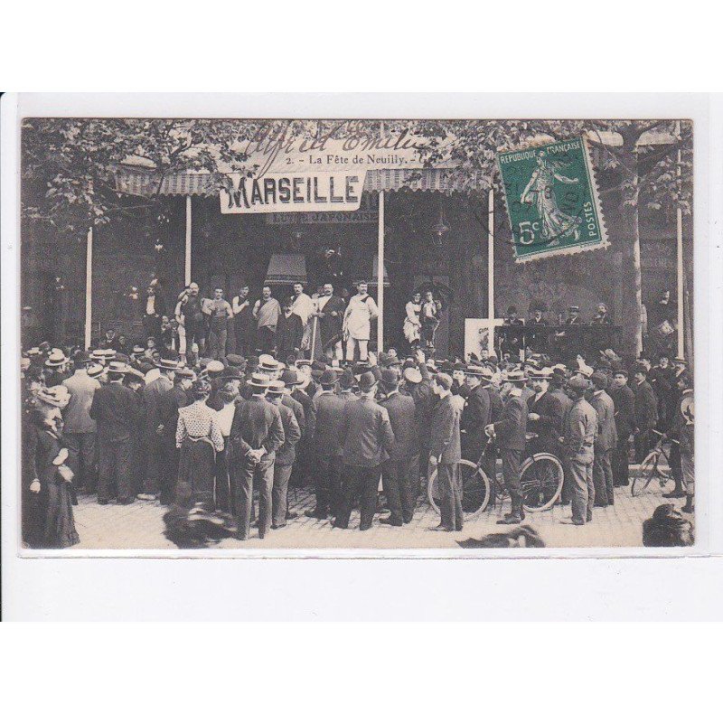 NEUILLY-sur-SEINE: la fête de neuilly, marseille, rare en couleur, personnages sur une scène, vélo - très bon état