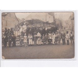 STENAY: cavalcade, immense poisson, costume - état