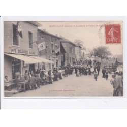 MONTRIGAUD: arrivée de la fanfare, café boulangerie - très bon état