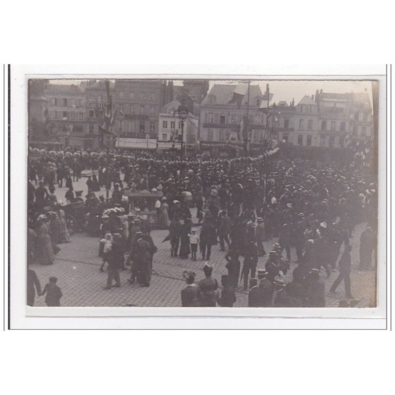 St-QUENTIN : rassemblement, evenement - tres bon etat