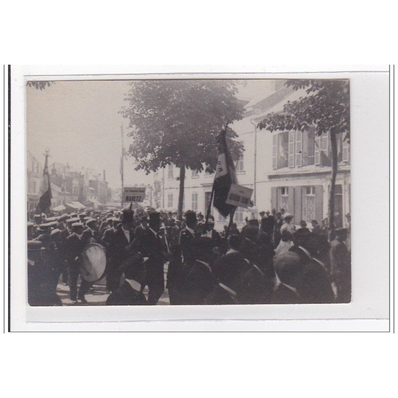 St-QUENTIN : rassemblement, evenement (coupée) - etat