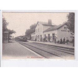BRIE-COMTE-ROBERT: la gare, train - très bon état