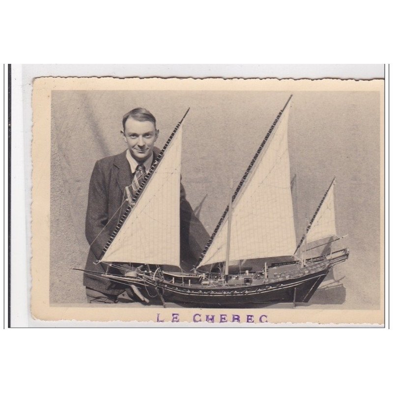 SOISSONS : artisan ebeniste philippe, 17 rue anatolefrance - tres bon etat